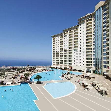 Resort Gold Luxury *