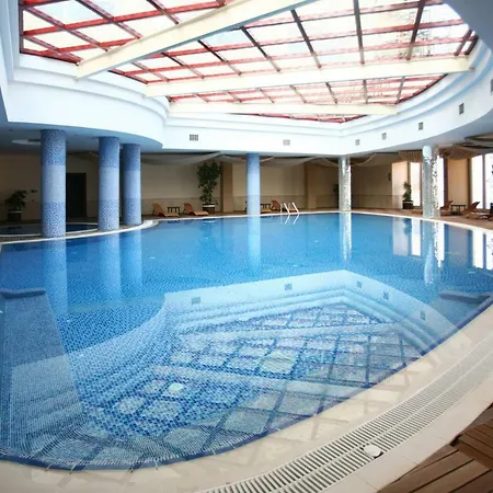 Θέρετρο Gold Luxury *