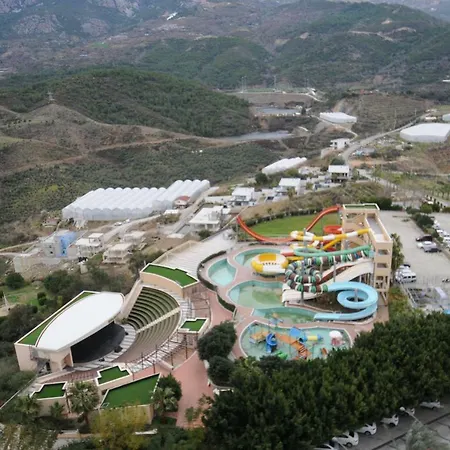 Gold Luxury Resort